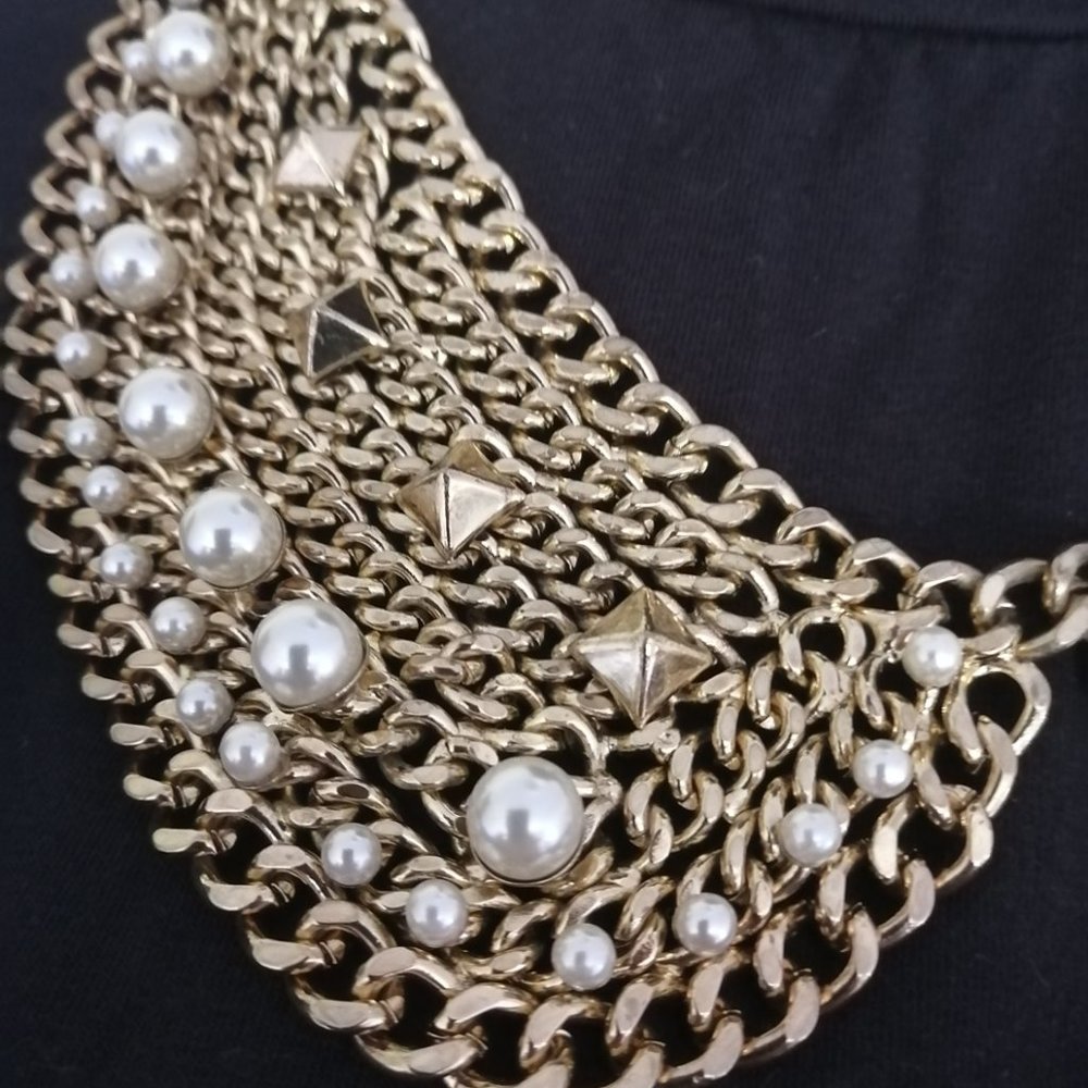 Necklace - Picture 2 of 3